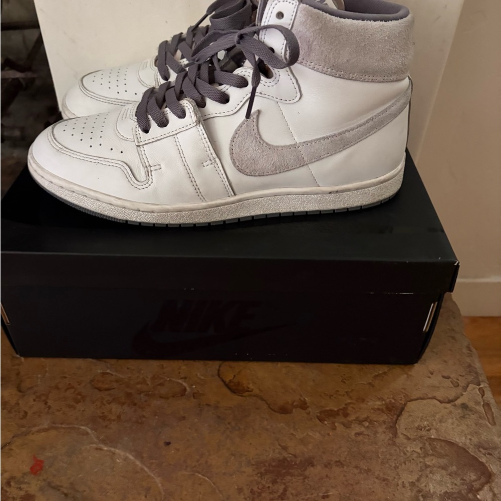 Nike White and Gray High-Tops
